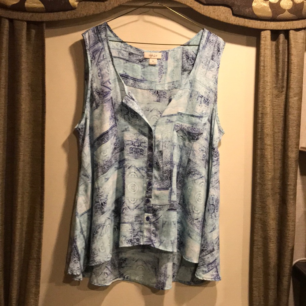 Button down sleeveless blouse